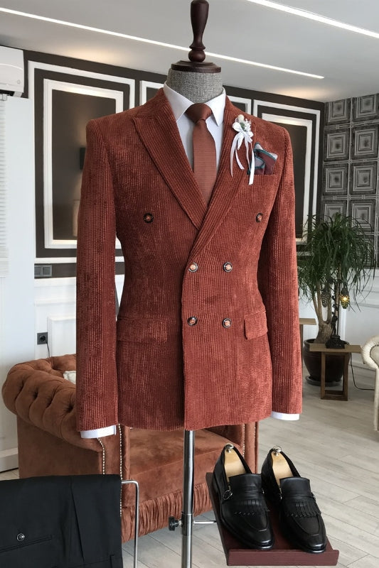 Burgundy Two-Piece Double-Breasted Prom and Wedding Suit with Peaked Lapel