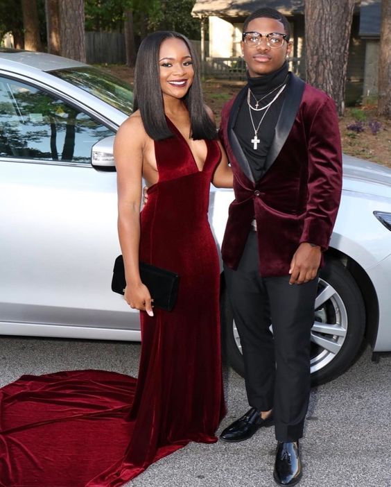 Burgundy Velvet Shawl Lapel Men Prom Suits