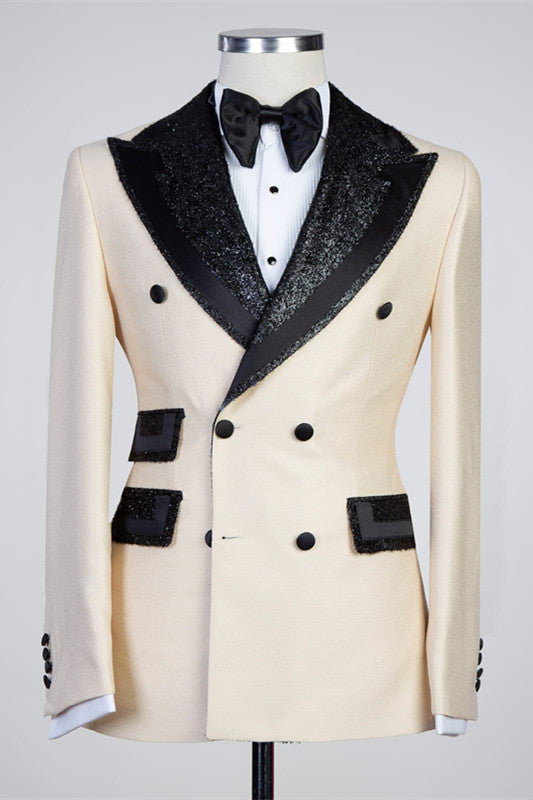 Chic Beige Peaked Lapel Double Breasted Bespoke Men Suits