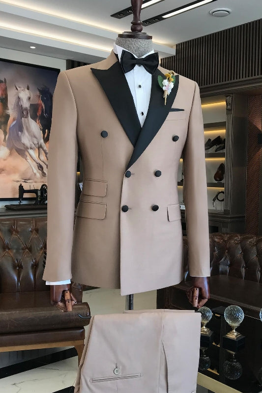 Chic Peaked Lapel Double Breasted Khaki Prom Suits 2-Piece
