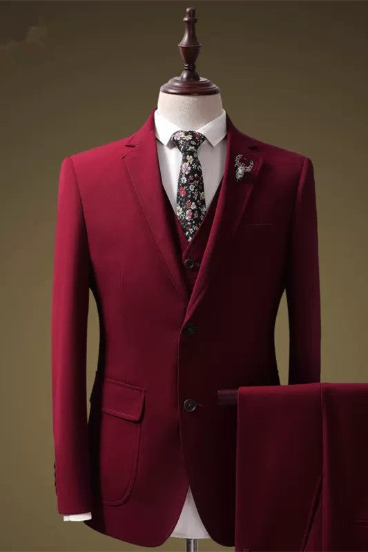 Chic Red Three Pieces Notched Lapel Prom Suits For Men