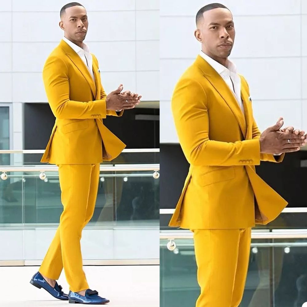 Classy Yellow Double Breasted Peaked Lapel Men Prom Suits