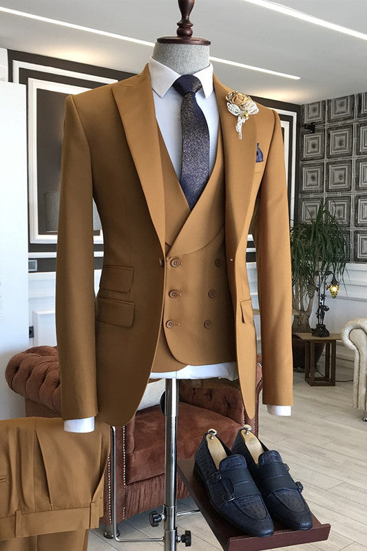 Brown Peaked Lapel Three Pieces Prom Suits Slim Fit Wedding Suit
