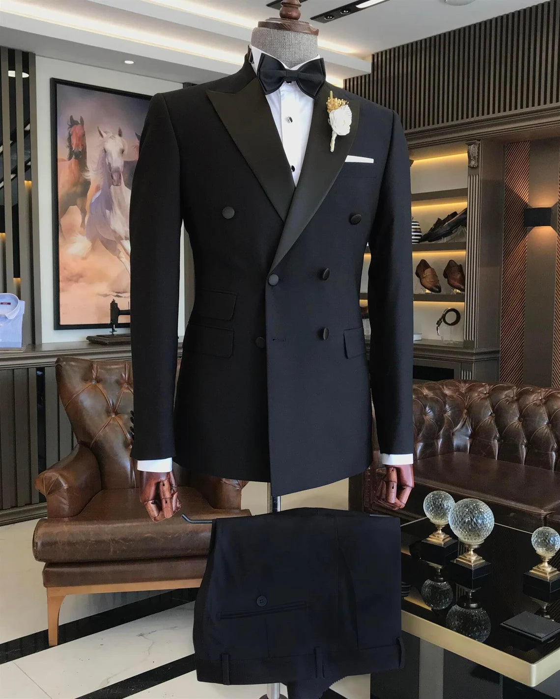 Black Tuxedo Peak Lapel 2-piece Suit for Prom