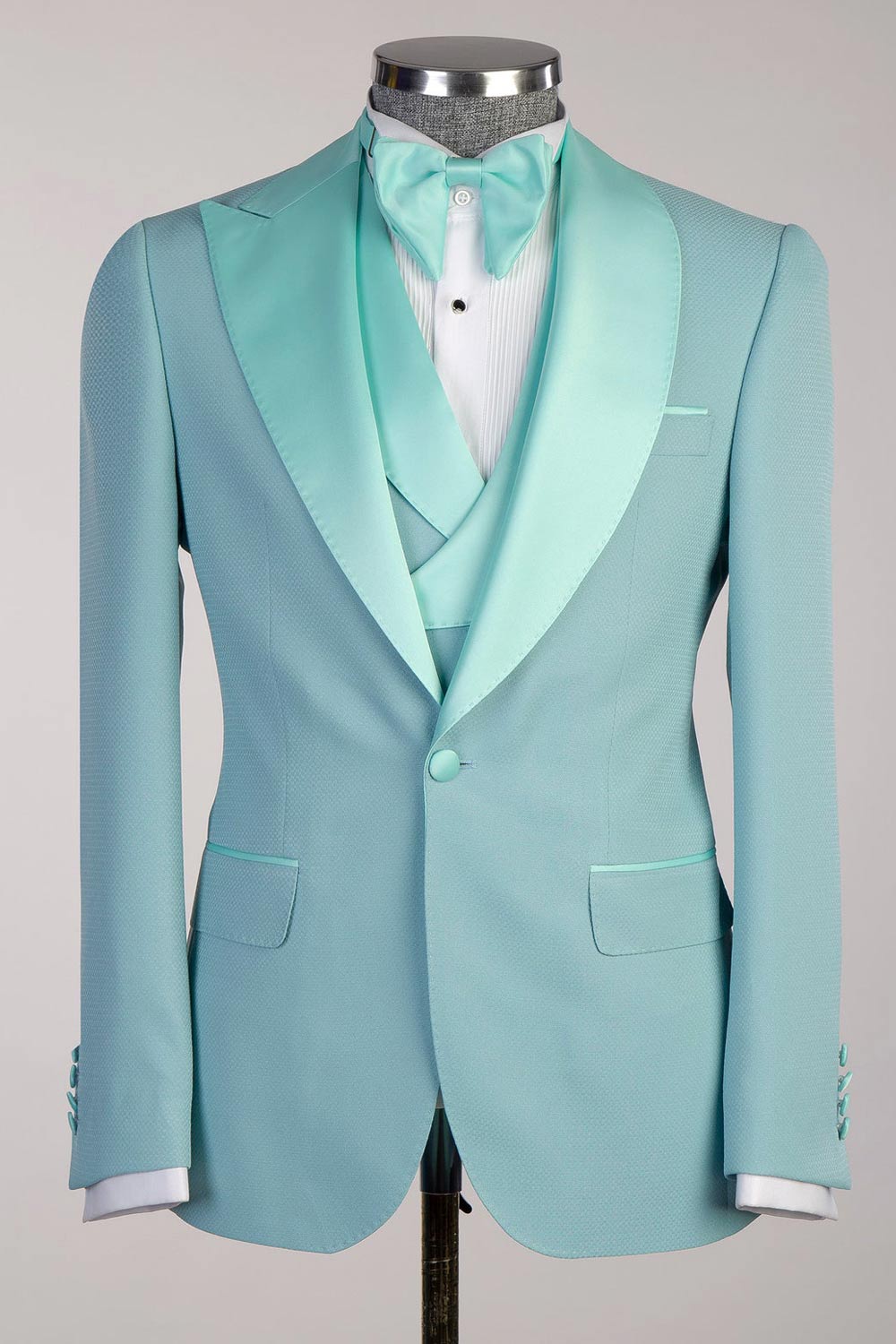 Chic Designer Lapel 3-piece Tuxedo