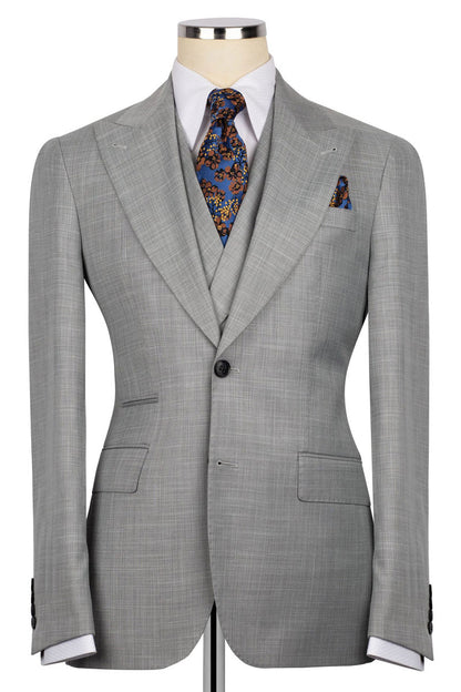 Wide Lapel 3-piece Suit in Gray