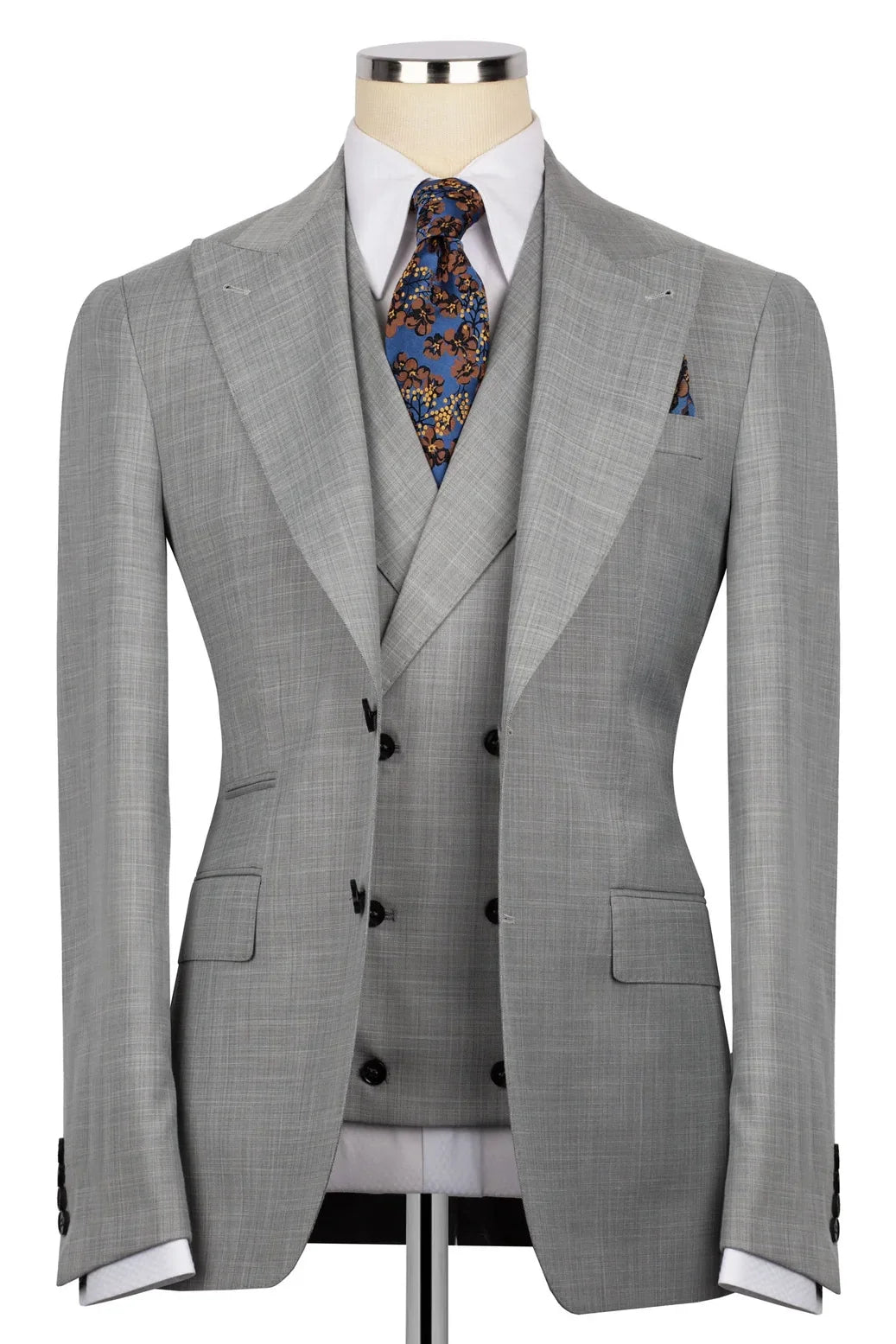 Wide Lapel 3-piece Suit in Gray