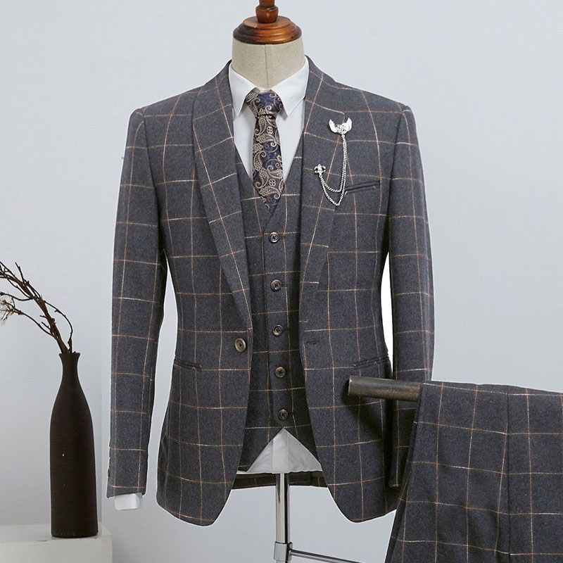 Fashion Dark Gray Plaid Three-pieces Slim Fit Custom Business Suit