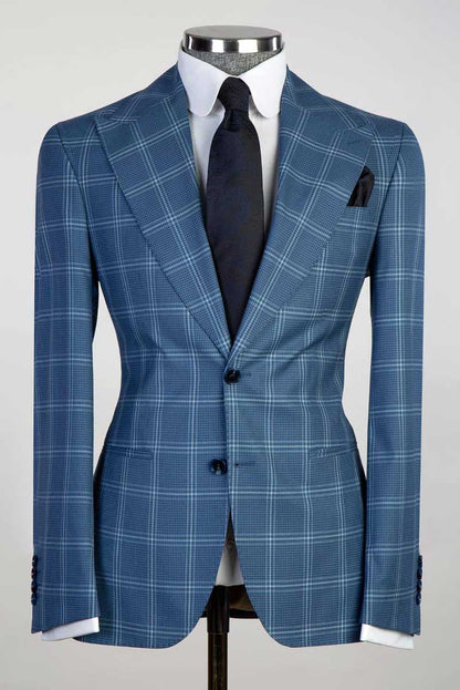 Wide Lapel Plaid 3-piece Suit in Navy