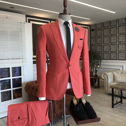 Red Peaked Lapel Slim Fit 2 Flaps Men Prom Suits