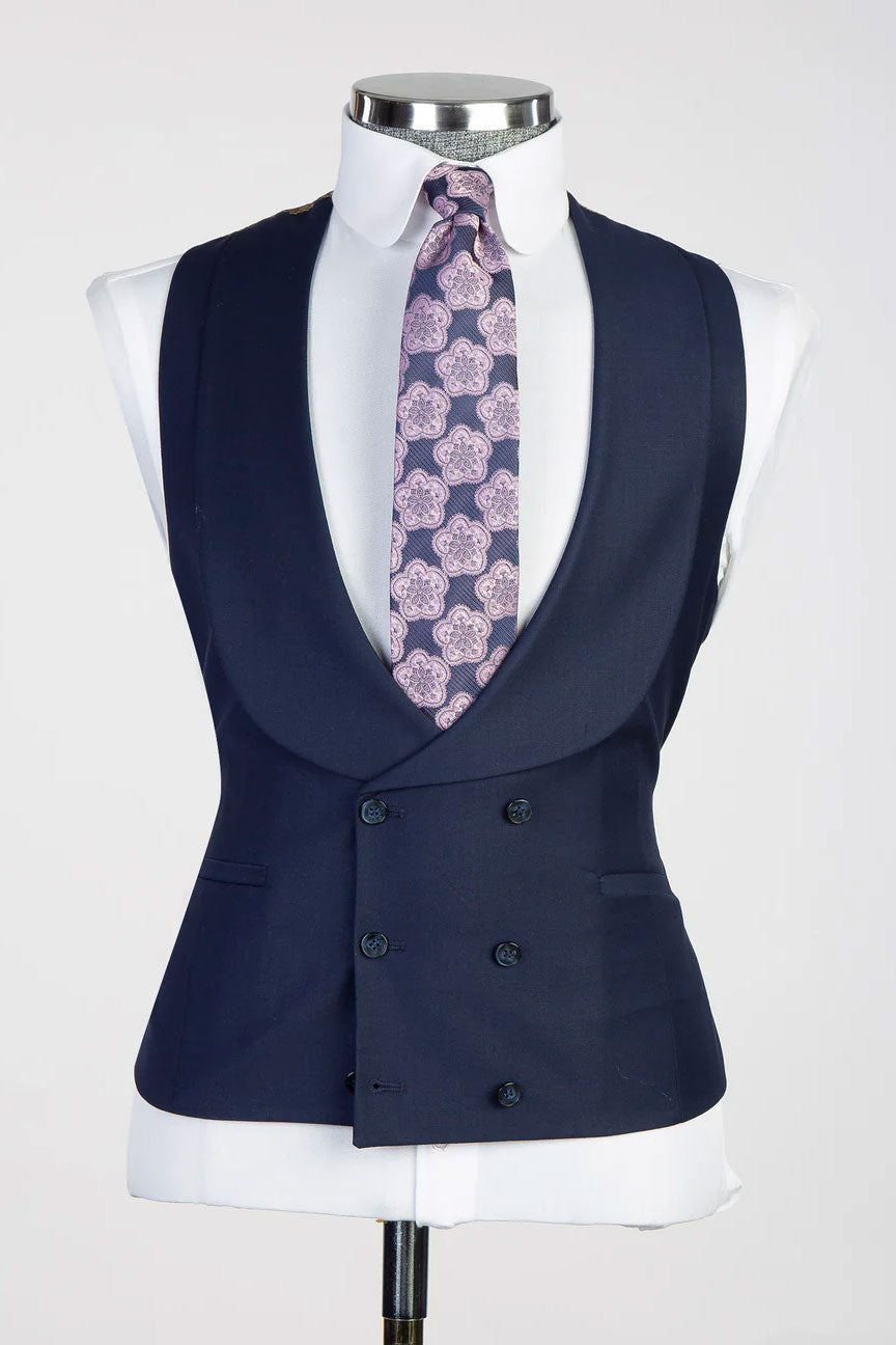 Men's Peak Label Suit in Navy