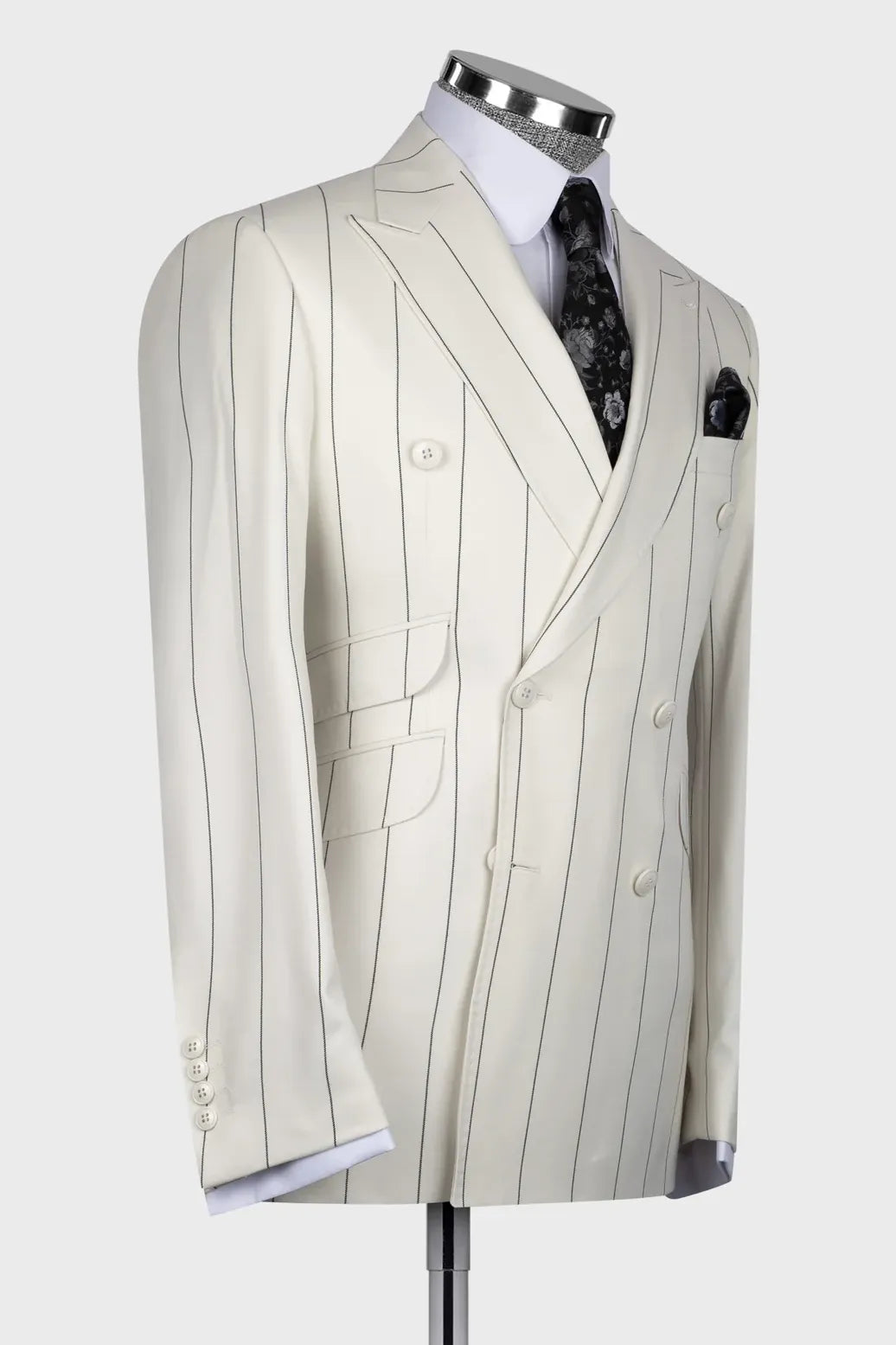 Bold Striped Double-breasted 2-piece Suit