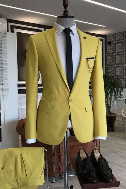 Yellow Peaked Lapel One Button 3 Flaps Men Prom Suits